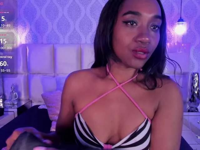 Freechat SharitHills on BongaCams