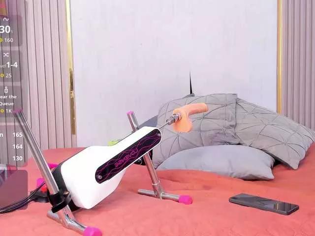 Try Skylar-Smith, she wants to masturbate for you Skylar-Smith from BongaCams