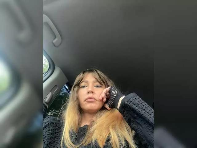 stacy-creamy from BongaCams