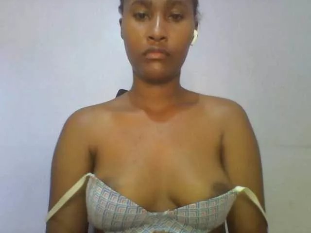 Sweet-boo on BongaCams 