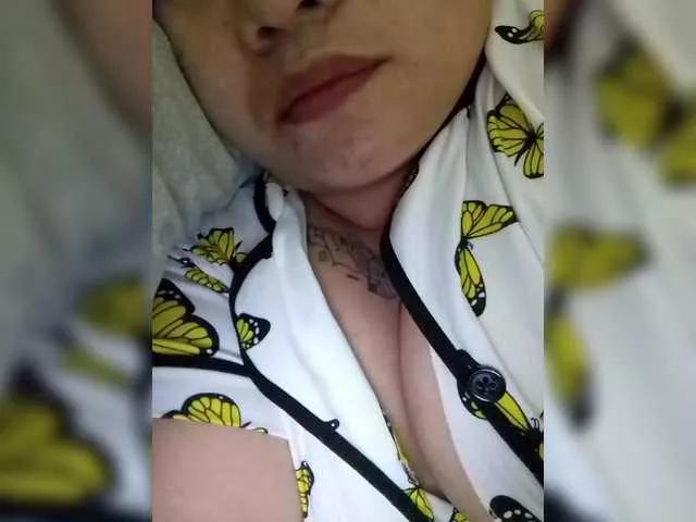 sweetasian33 on BongaCams 