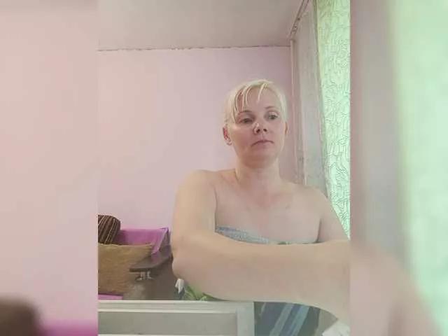 Sweetie454 on BongaCams 