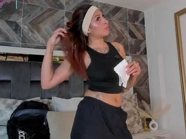 TaniaSmith on BongaCams