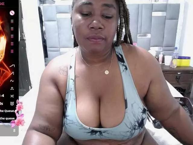 thickebonymilf on BongaCams 