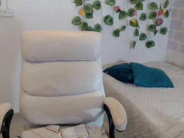 tiffany-69 on BongaCams 