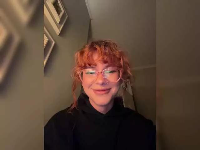 tiksie on BongaCams 
