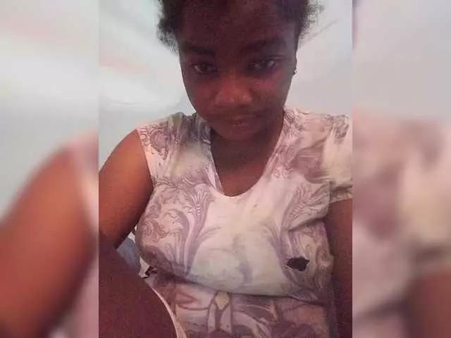 Masturbate to Tryciah, she wants to masturbate for you tryciah from BongaCams