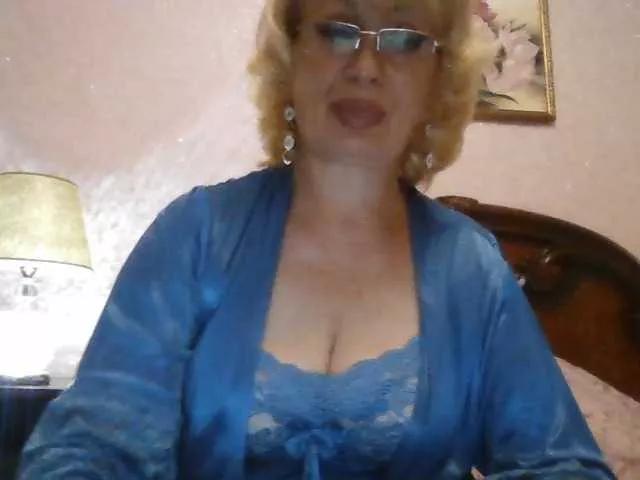 Ur-Mami on BongaCams 