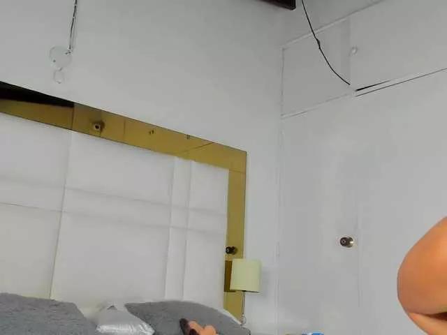 Offline Valery-blaze on BongaCams