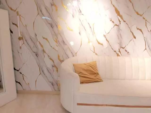 VictoriaMilan on BongaCams 