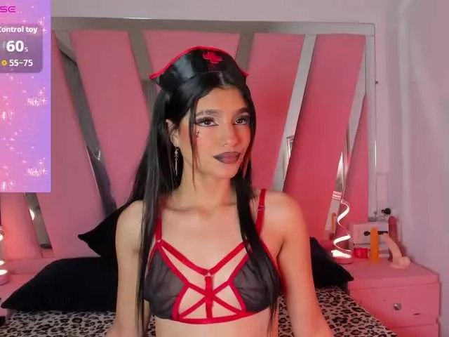 viiolettlopez on BongaCams 