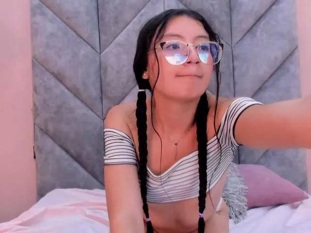 VioletaSantos on BongaCams