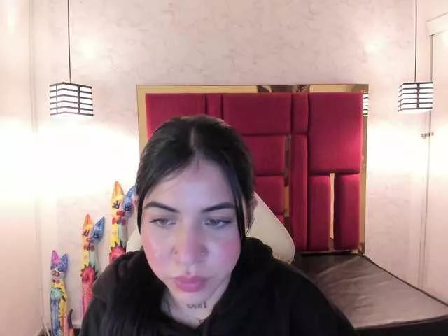 Offline violetsmith on BongaCams
