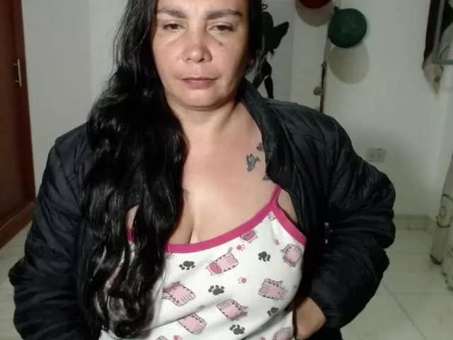 Discover Vivian-milf-paint, she wants to masturbate for you vivian-milf-paint from BongaCams