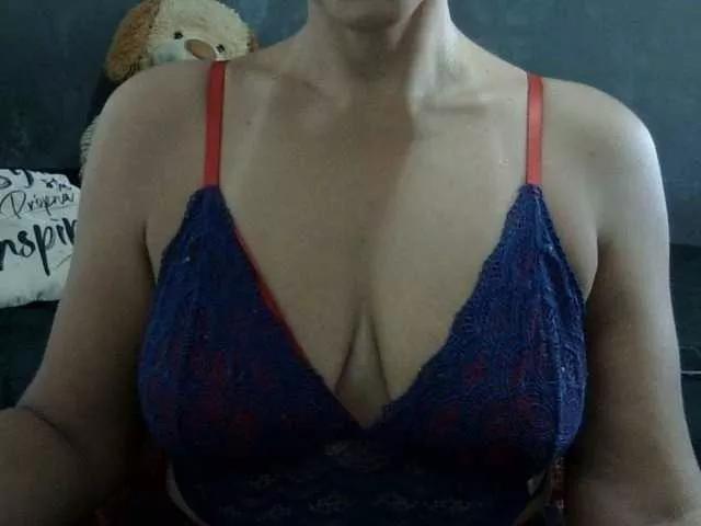 volupmilf on BongaCams 