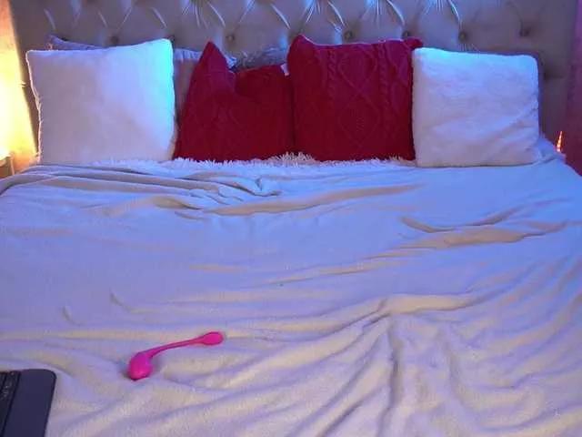 WildLora on BongaCams 