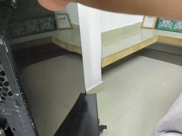 Offline Yaya189 on BongaCams