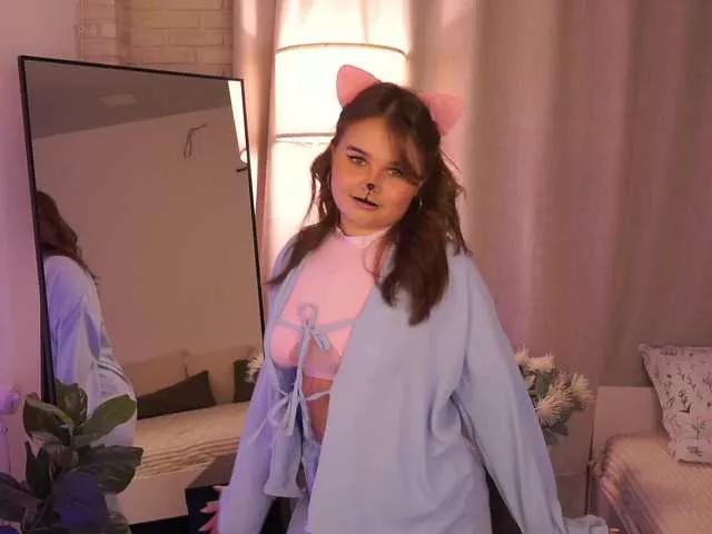 Masturbate to gorgeous stripper YesImAnna YesImAnna from BongaCams