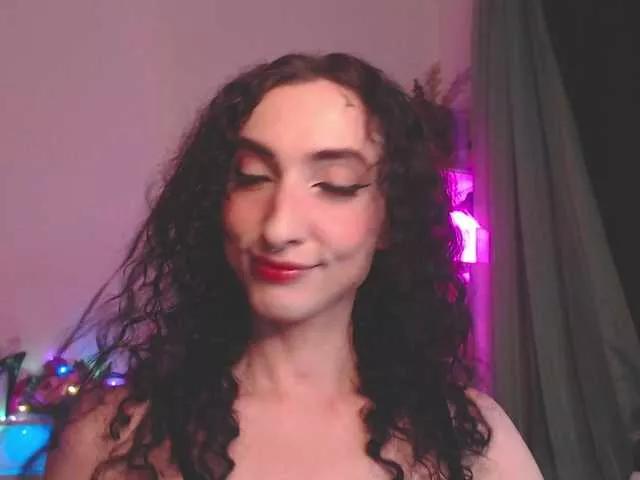 YourNylonQueen on BongaCams 