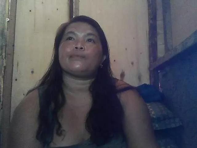 Yummypussy432 on BongaCams 