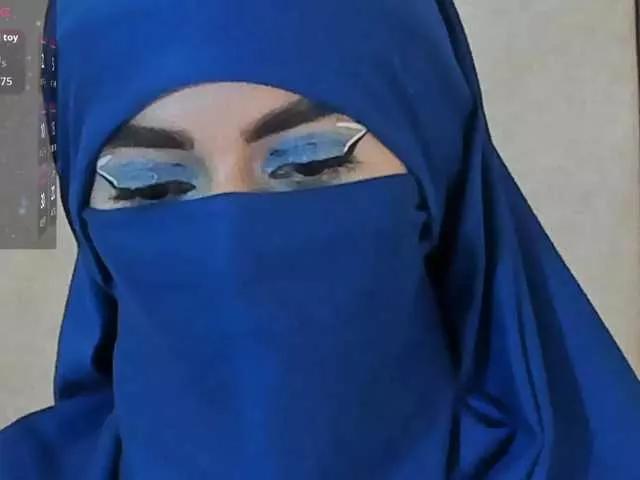 Offline zahiira on BongaCams