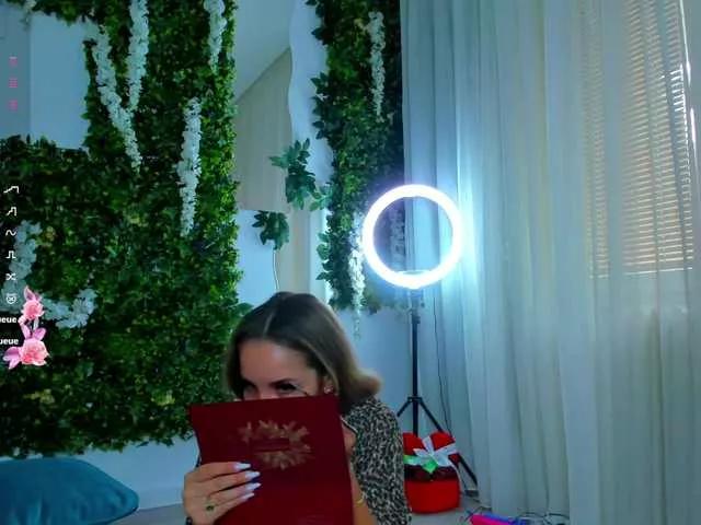 ZinaSquirts on BongaCams 
