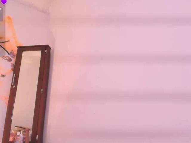 ZoeMonroe from BongaCams