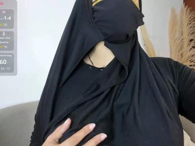 zully-arabb from BongaCams