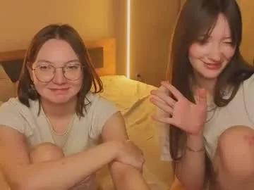 Masturbate to amazing model _reverse_gang_ _reverse_gang_ from Chaturbate