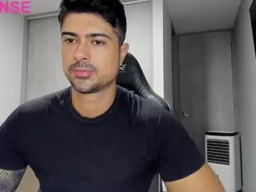 adam_clarke on Chaturbate 