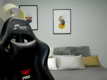 adam_clarke on Chaturbate 