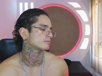 alanrodgers2_0 on Chaturbate 