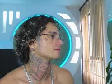 alanrodgers2_0 on Chaturbate 