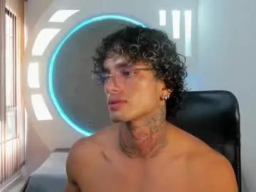 alanrodgers2_0 on Chaturbate 
