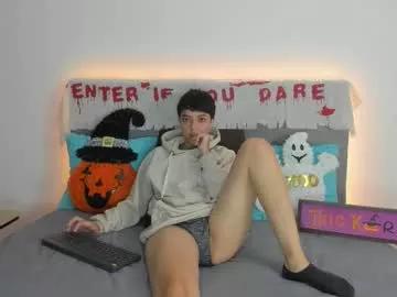 Explore Chaturbate's Aria_quintero aria_quintero from Chaturbate