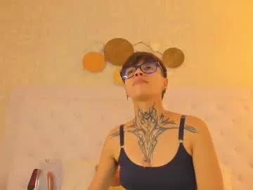 Freechat b3k_afrodict on Chaturbate