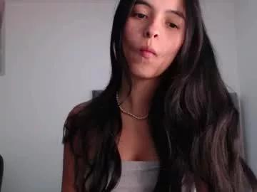 Freechat bella_musee on Chaturbate