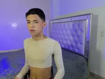 Explore Chaturbate's Billy_jamees billy_jamees from Chaturbate