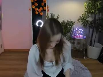 Watch C_moonie_, she wants to masturbate for you c_moonie_ from Chaturbate