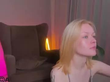 Try Chaturbate's Callista_a callista_a from Chaturbate