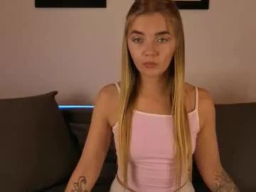 Masturbate to 20 years old carriebradshawww from Chaturbate carriebradshawww from Chaturbate
