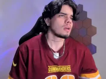 chris_cooperr — Oil on my body! [191 tokens left] #bigcock #muscle #master #latino #party