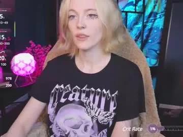 crackling_tati on Chaturbate 