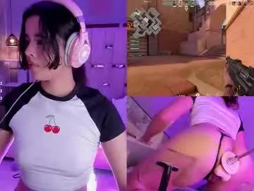 Watch Evelynluxye, she wants to masturbate for you evelynluxye from Chaturbate