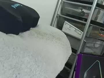 Freechat injmolder2 on Chaturbate