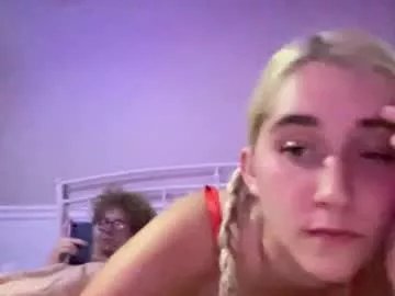 irispink1 on Chaturbate 