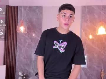 Freechat james_jonnes on Chaturbate