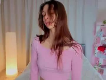 Discover cute stripper Jerricaezelle jerricaezelle from Chaturbate