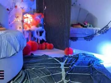 Explore Katemoss70, she wants to masturbate for you katemoss70 from Chaturbate