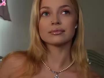 kelly_peachpiee on Chaturbate 